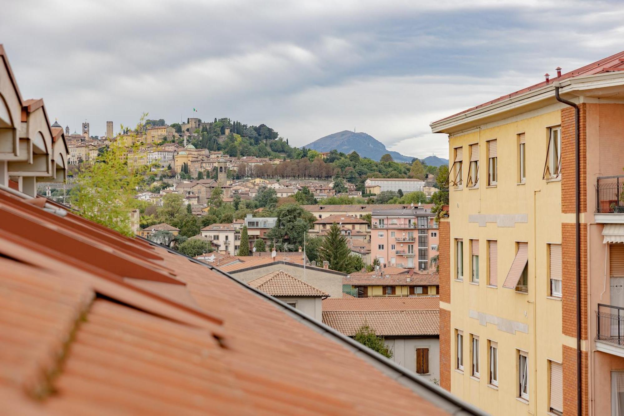 Appartamento Bergamo 23 Luaran gambar